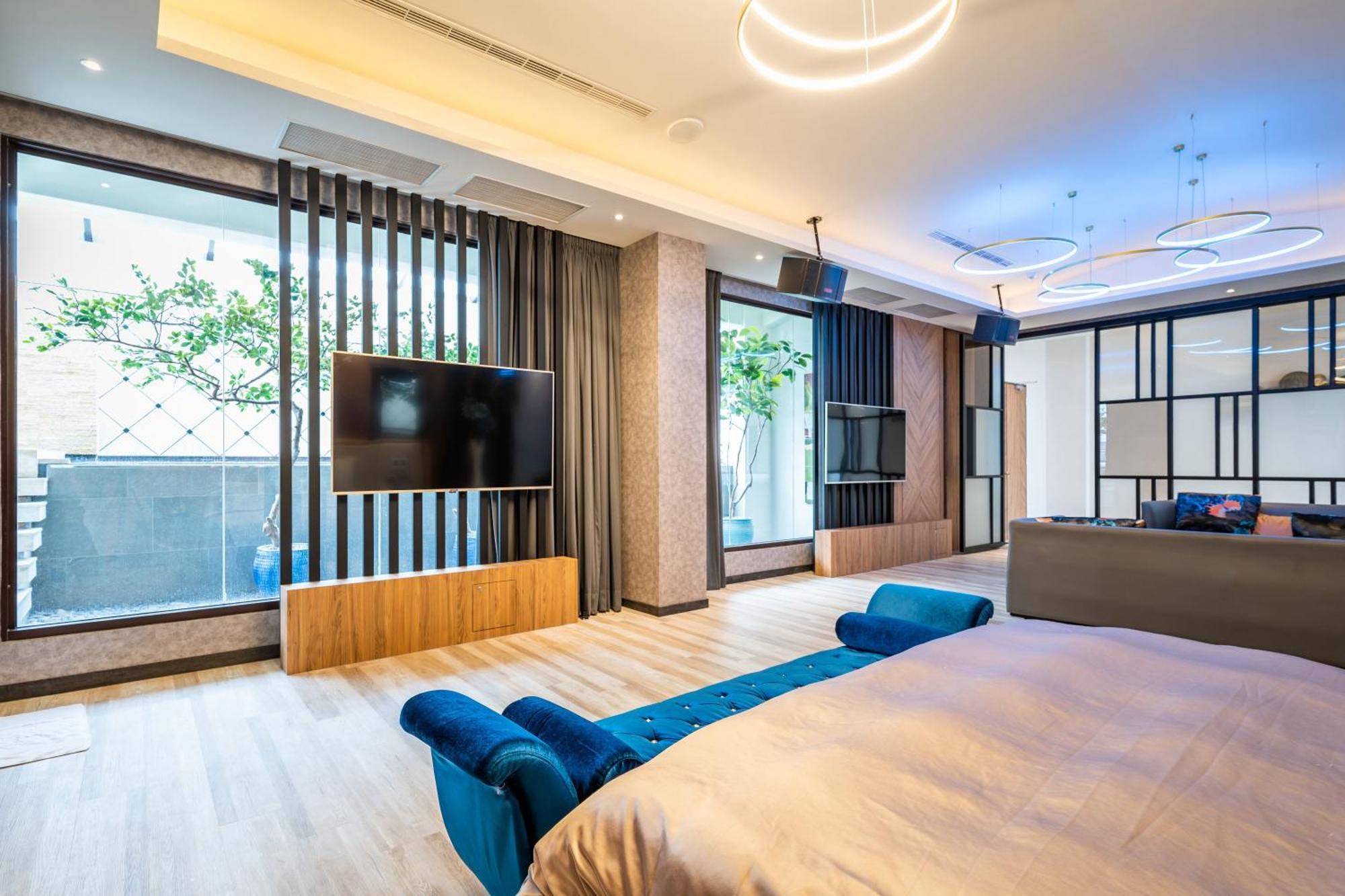 Aquarius Motel Taichung Exterior photo